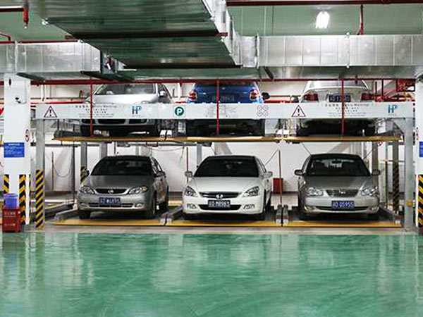 二層升降橫移停車(chē)設(shè)備